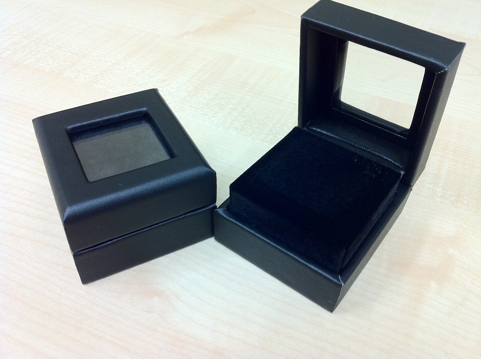 Matte black diamond display box with glass lid - Products - Platinum ...