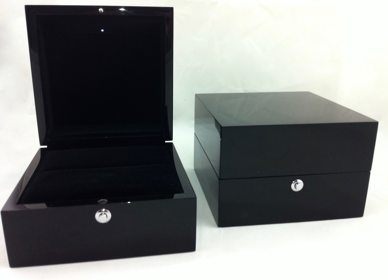 Premium Black Ring Box
